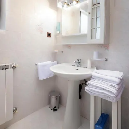 Marina Apartment *